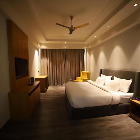 Hotel Abha Grand Alīgarh מראה חיצוני תמונה